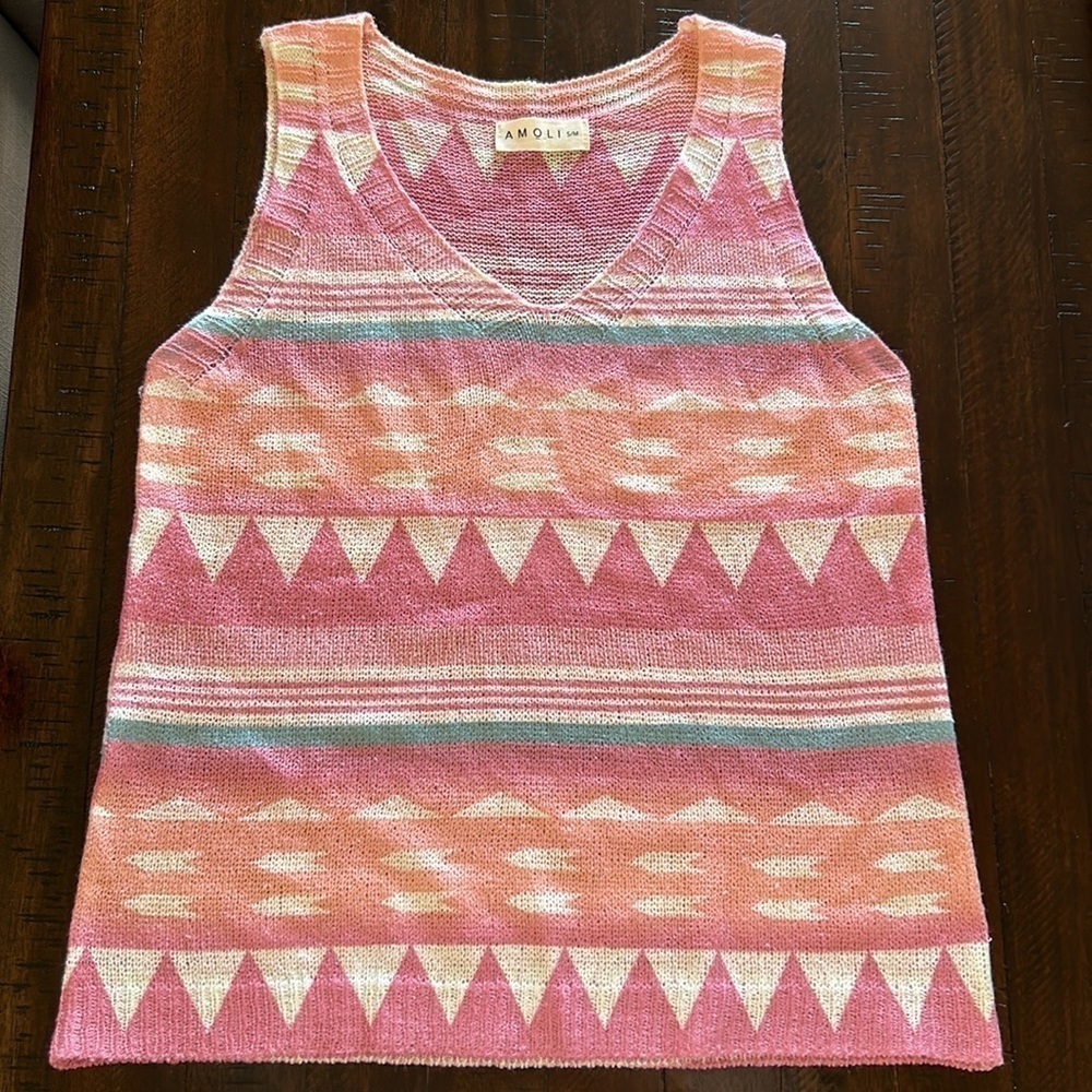 Aztec Print Knit Tank - Picture 6 of 6
